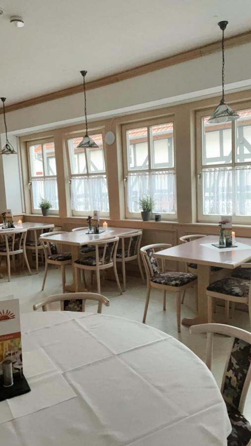 Kirchhain Hotel Zur Sonne מראה חיצוני תמונה