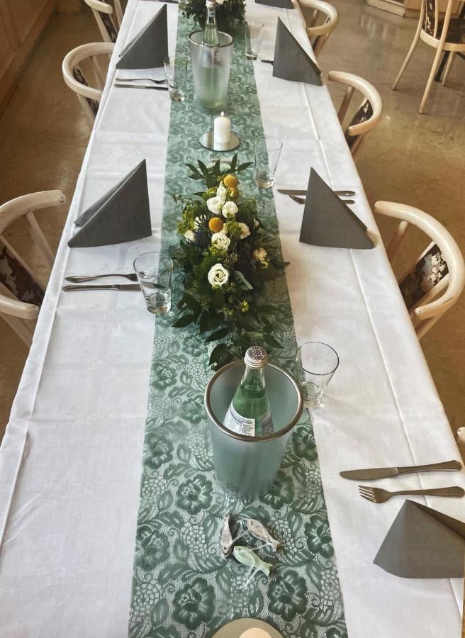Kirchhain Hotel Zur Sonne מראה חיצוני תמונה