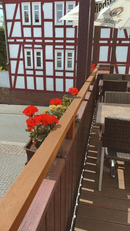 Kirchhain Hotel Zur Sonne מראה חיצוני תמונה